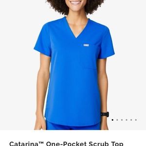 WearFigs Catarina One Pocket Scrub Top, Size M, Royal Blue. Never been worn
